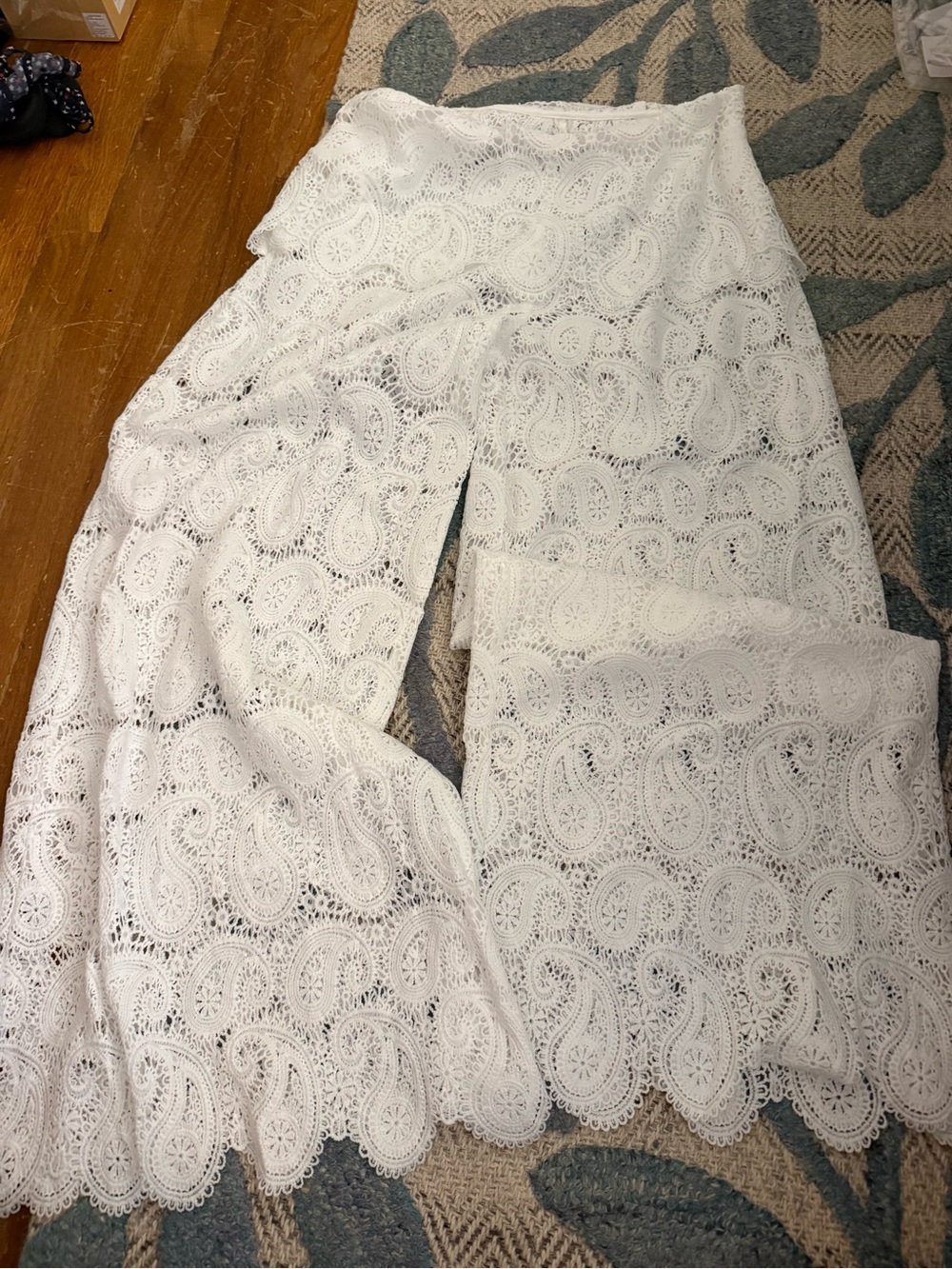 PrettyLittleThing White Lace Wide-Leg Pants with Scalloped Hem